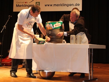 Fassanstich beim Neujahrsempfang